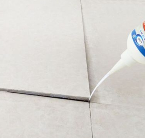 临安瓷砖空鼓维修公司分享卫生间瓷砖脱落的原因可能有以下几点